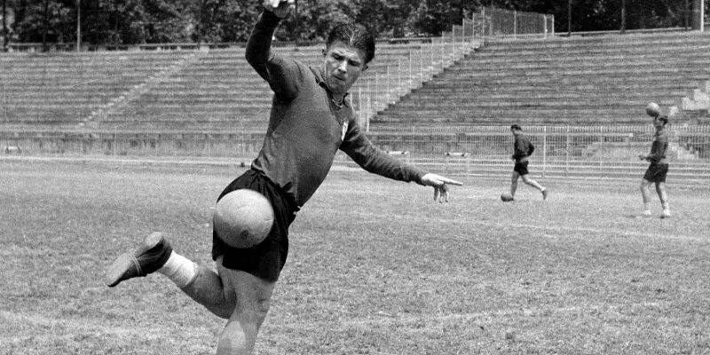 Ferenc Puskás: Huyền thoại với những cú sút uy lực và chuẩn xác bậc nhất lịch sử